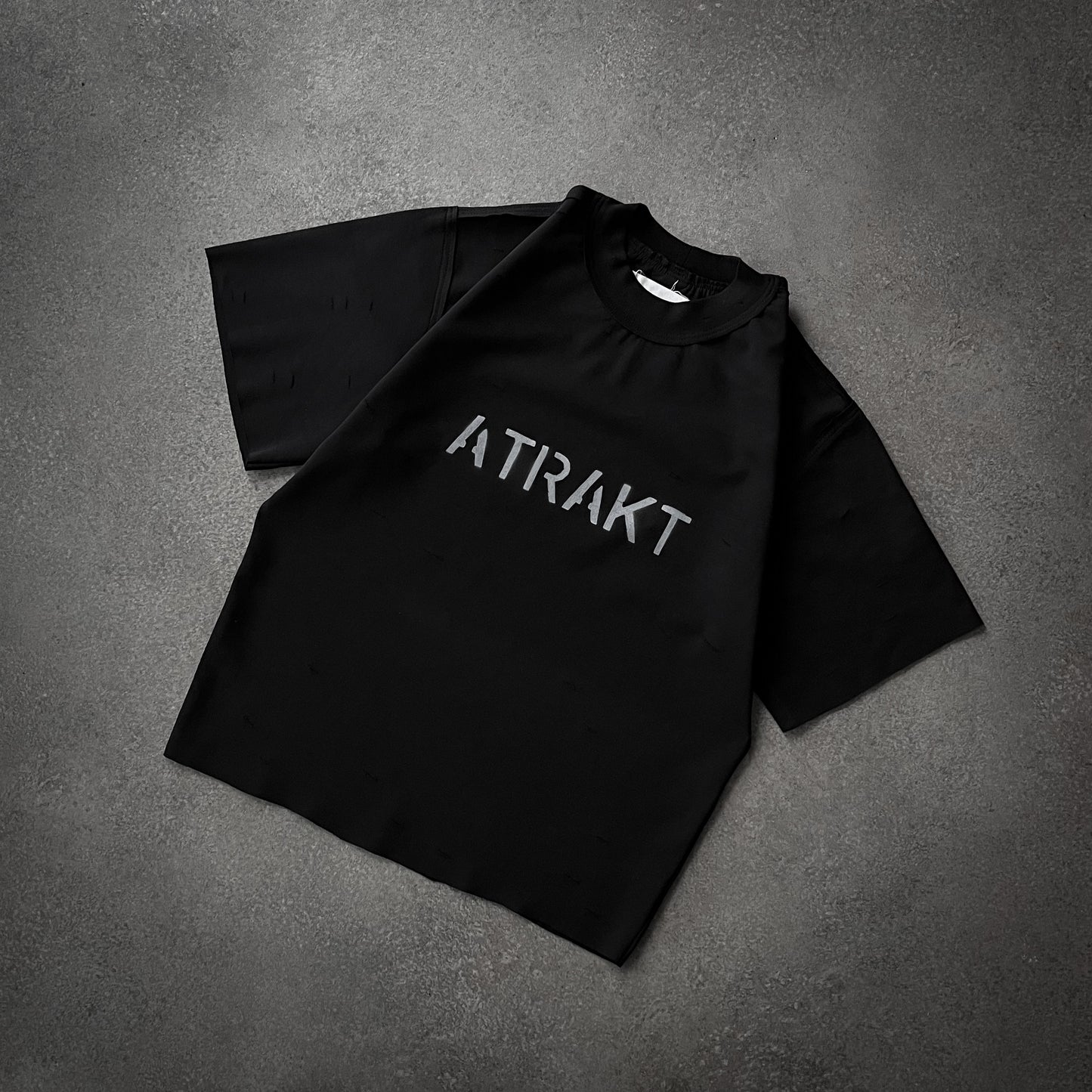 DISTRESSED T-SHIRT