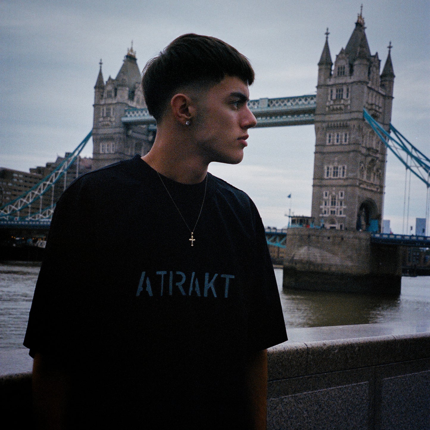 DISTRESSED T-SHIRT