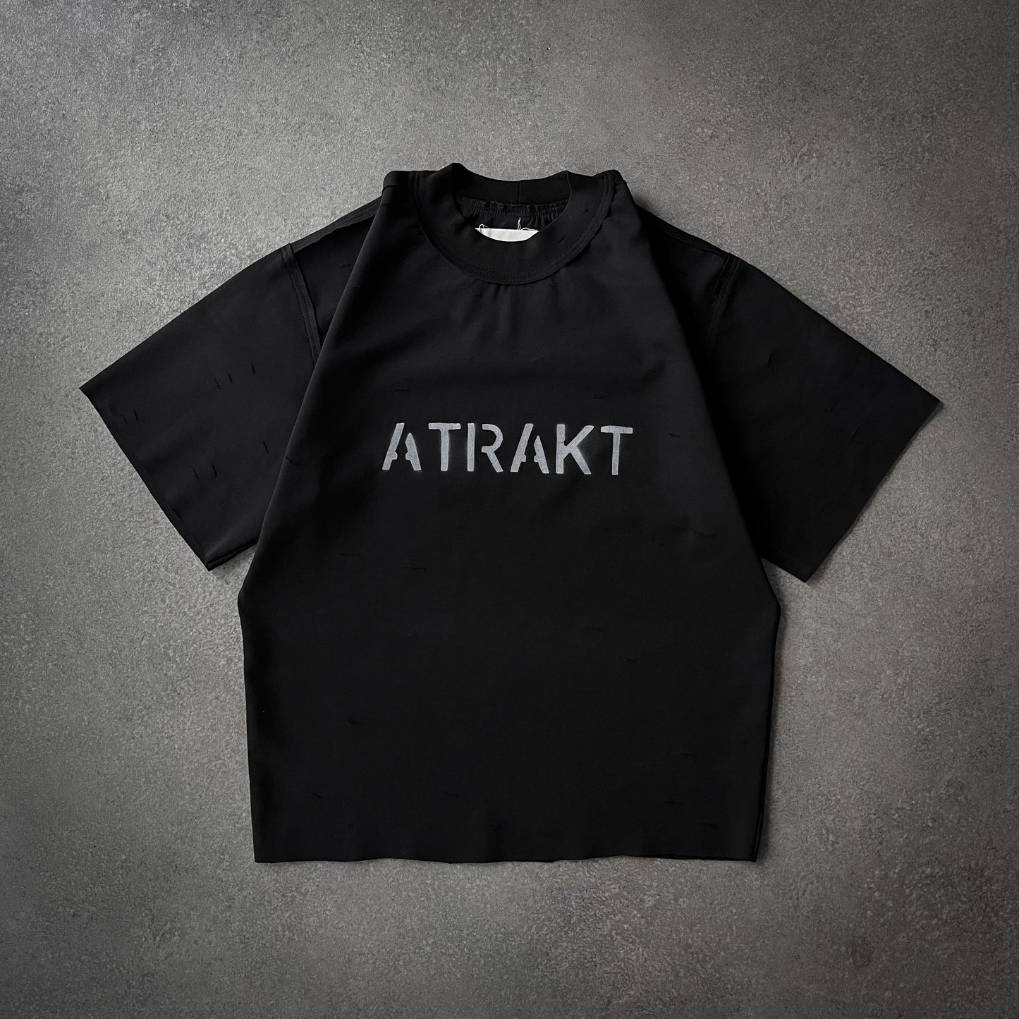DISTRESSED T-SHIRT