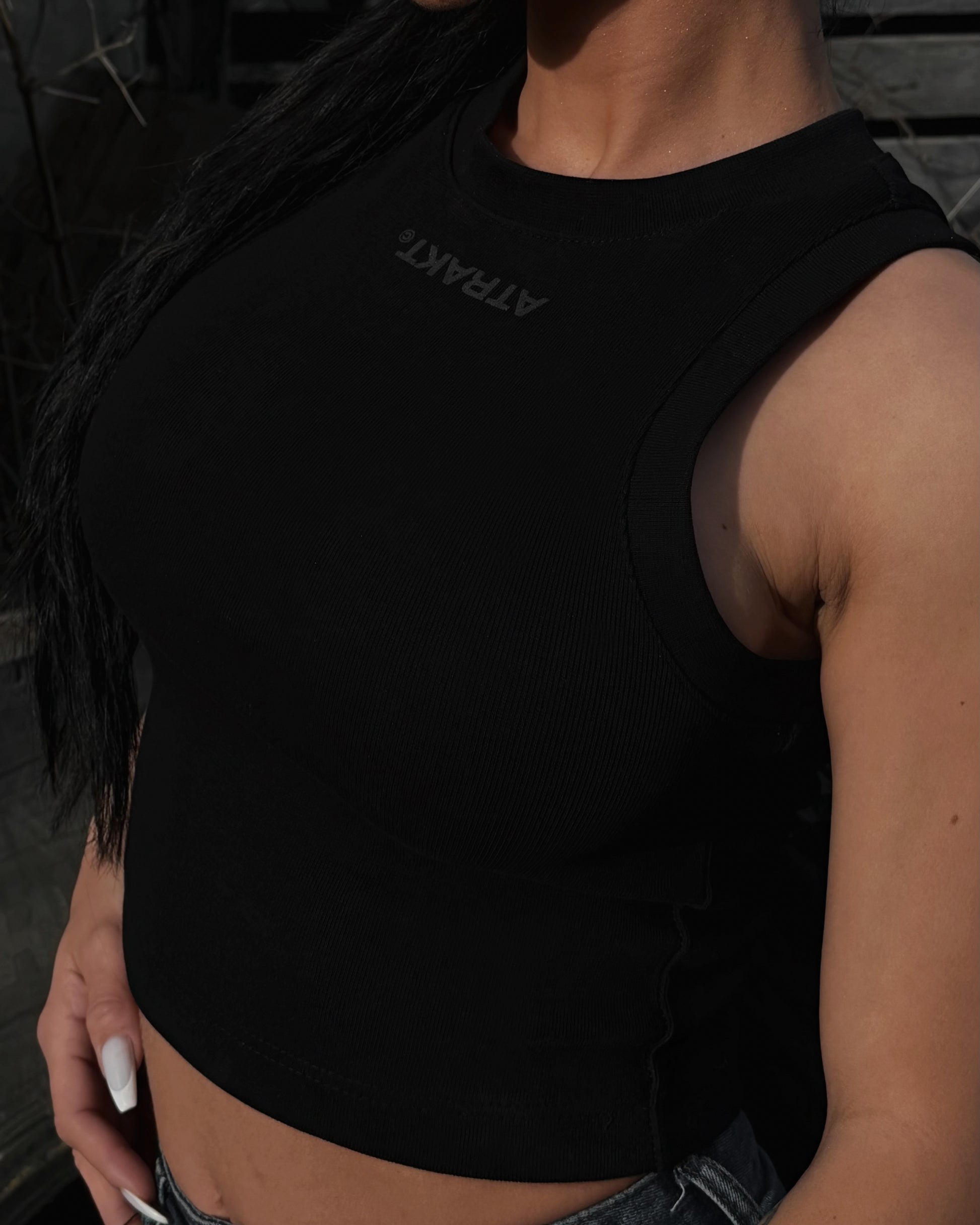 ATRAKT CROP TOP