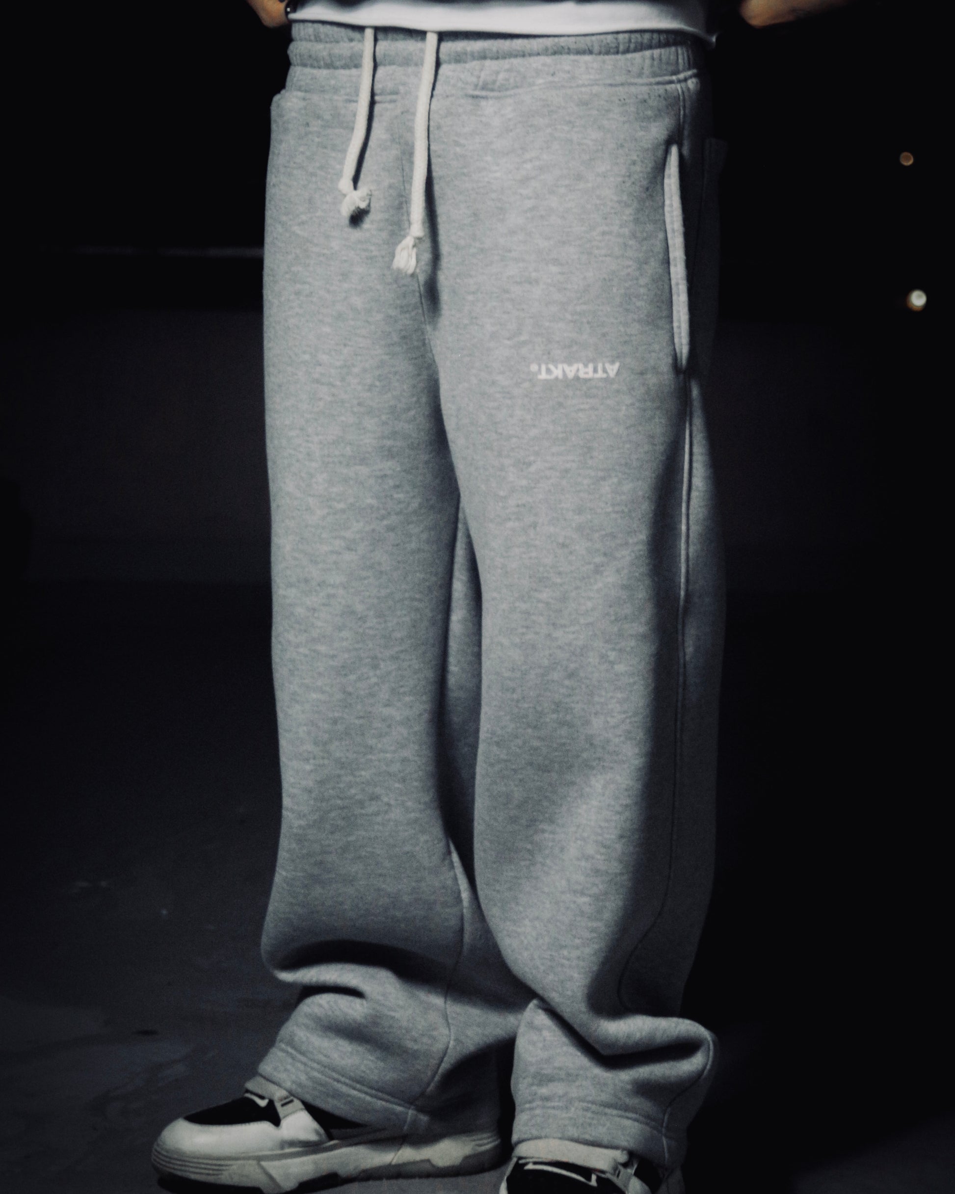 GRAY ATRAKT SWEATPANTS
